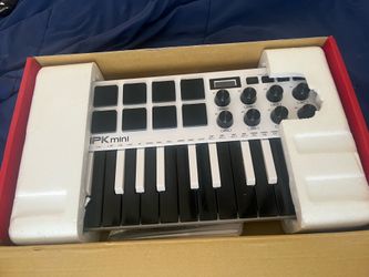White/black MPKMini