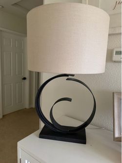 Table lamp