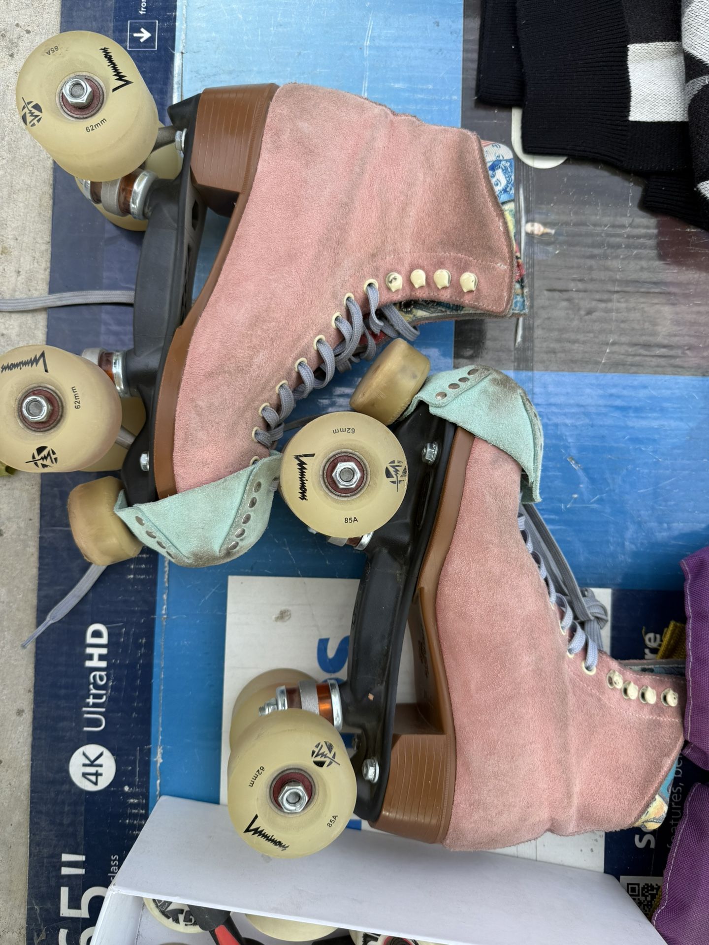Moxi Skates bundle