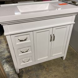 37 Inch Vanity 