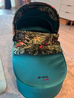 CYBEX PRIAM Lux Carry Cot – DJ Khaled “We The Best” Edition