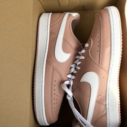 Womens Nike Shoes In Size 10 .asking $70 .new In Box