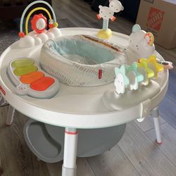 Skip hop Activity Center 