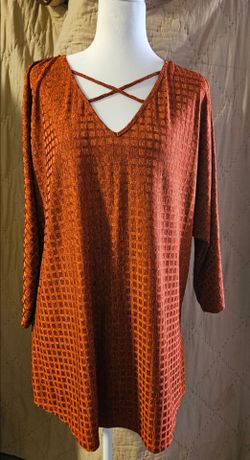 Nygard Women’s Rust Burnt Orange Textured Criss Cross V Neck Long Sleeve Tunic Top