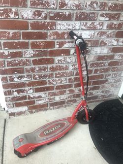 Electric Razor Scottie with charger