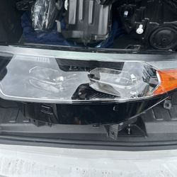 Ford Explorer 2020-2022 Left(driver) Side Headlight 