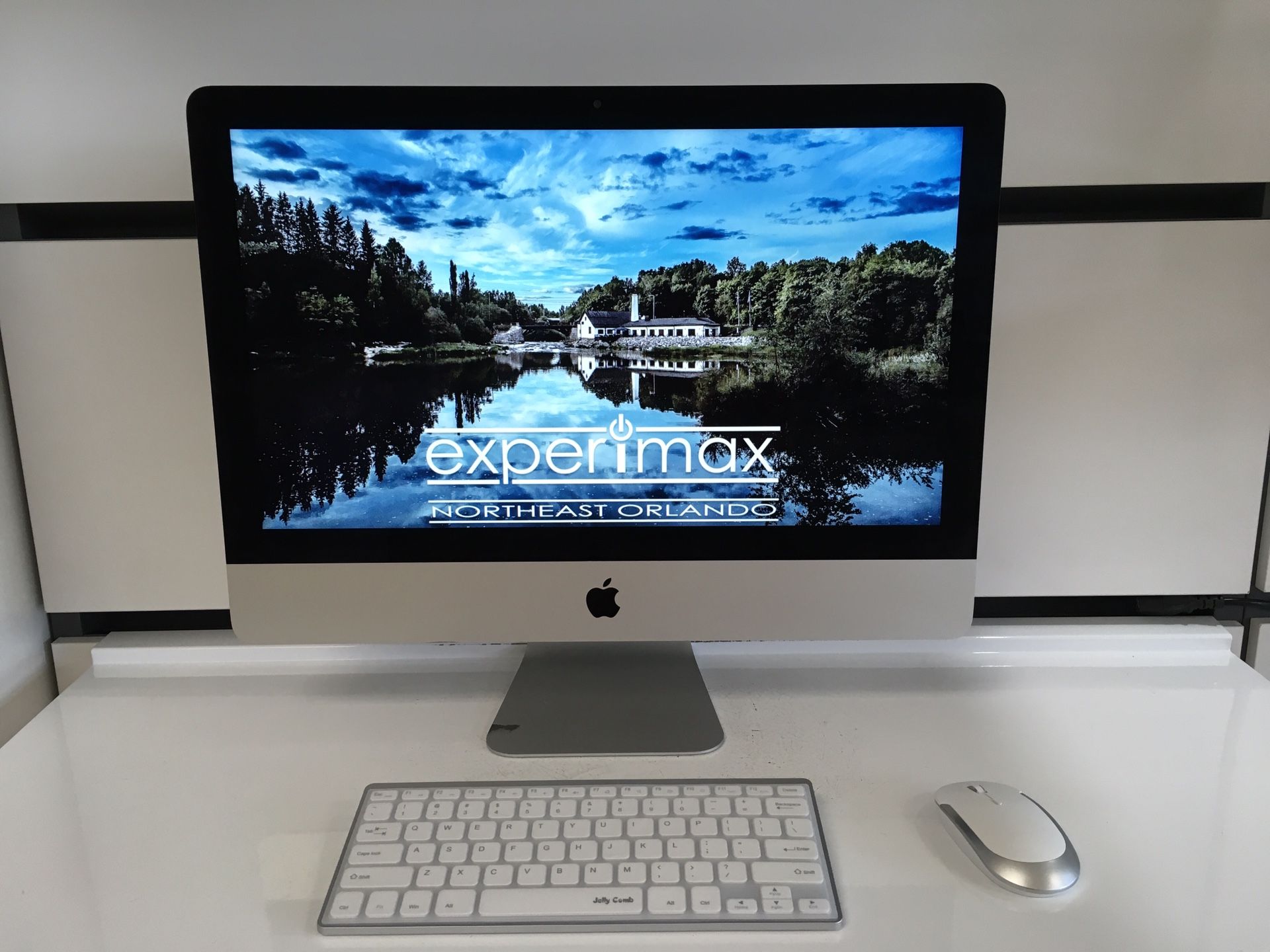 iMac 21.5”