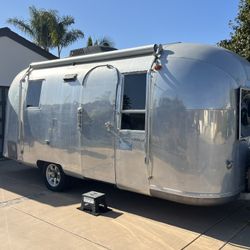 1965 Airstream Globetrotter 20 Fully Restored 