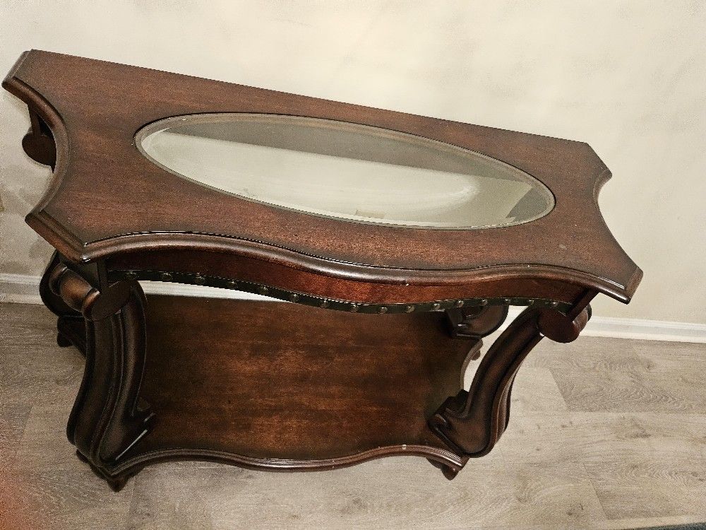 · Console Table
