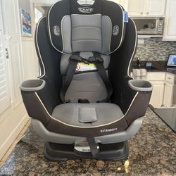 Graco Extend2Fit Car Seat