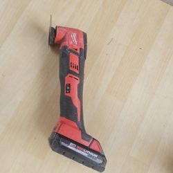 Milwaukee Multitools 