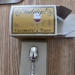 INDULGE TABLE TOPPER GIFTS