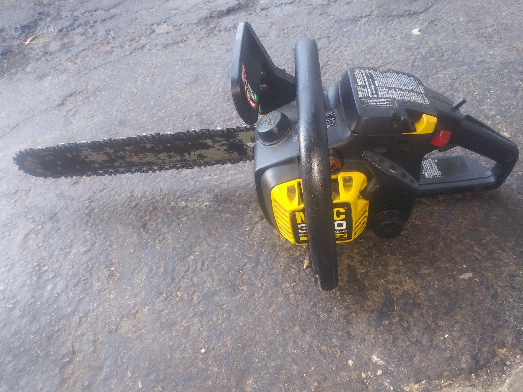 Chainsaw MAC 2300 WORKS GREAT. need gas pump but work fine $80 obo. Make offer