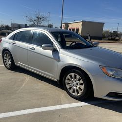2012 Chrysler 200lx
