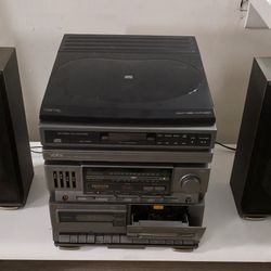 Midi Hifi system With twin cassette no control and front liading CD. Model9184M