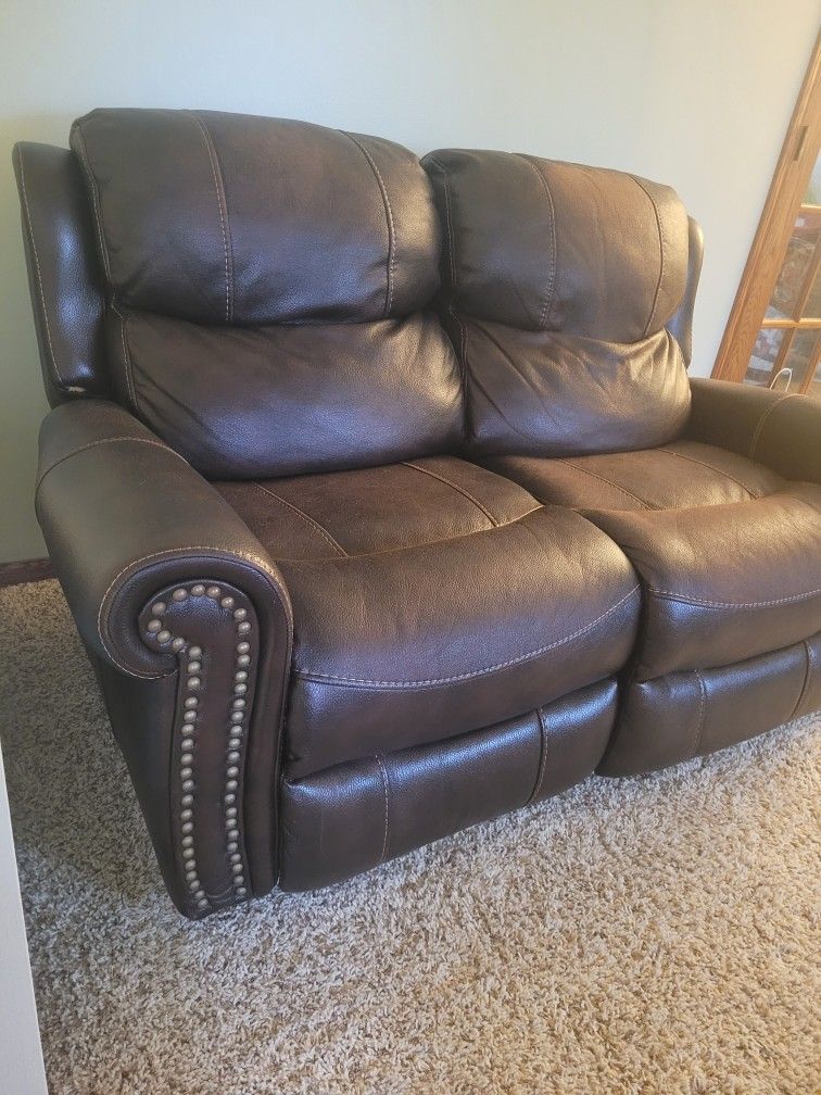 2Seater Recliner