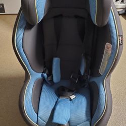 CAR SEAT Chicco Next Fit Convertible