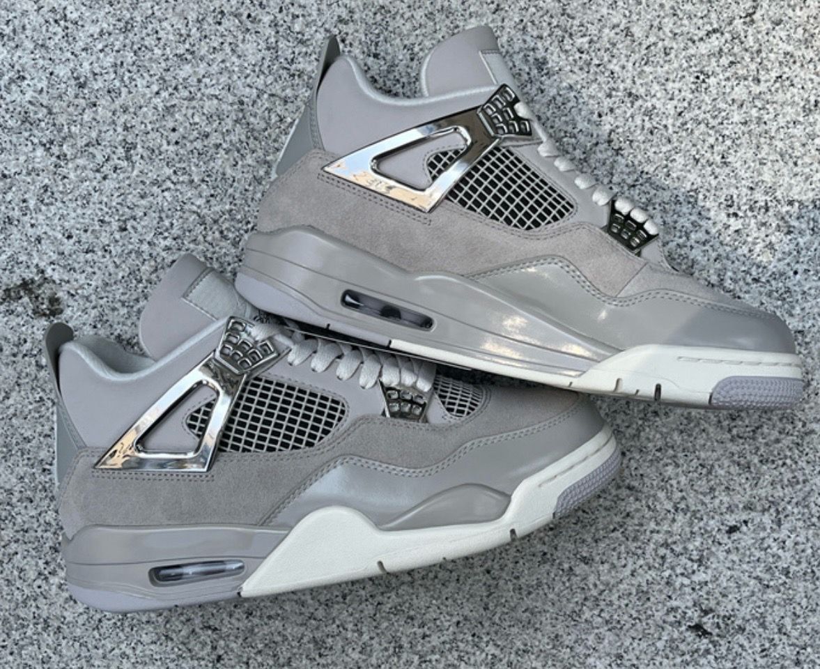 Jordan Air Jordan 4 Retro Frozen Moments