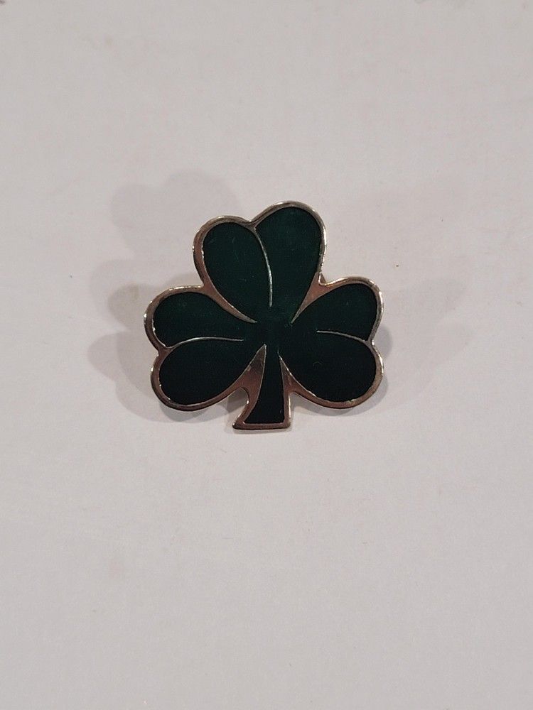 Vintage Hallmark Shamrock Gold Tone Lapel Pin Hat Lanyard Pin