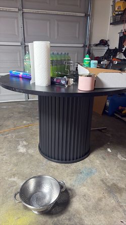 Black Round Pedestal Bar Table