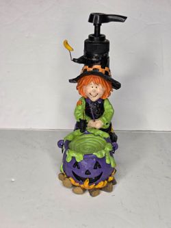 VTG Halloween Witch Cauldron Soap Dispenser Resin Figurine Purple Jack-O-Lantern