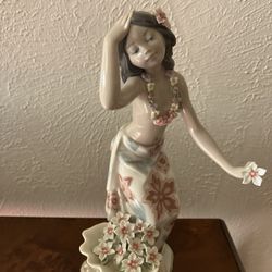 Lladro Figurine