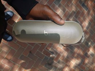 Beats pill
