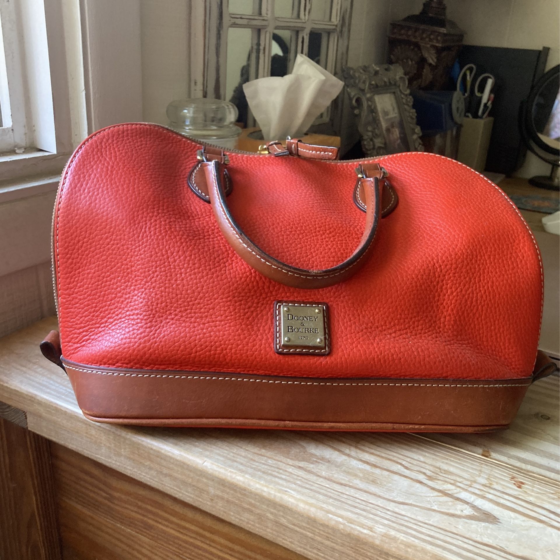 Bran New Never Used Dooney&Bourke Purse 13x9