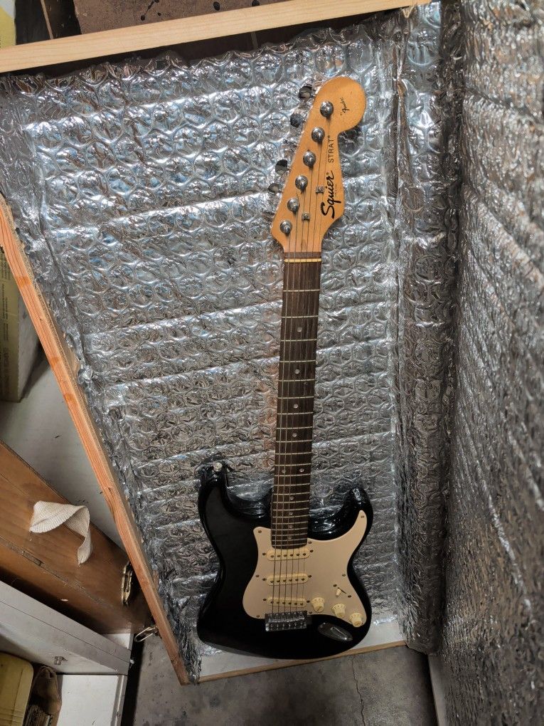 Fender Squire Strat