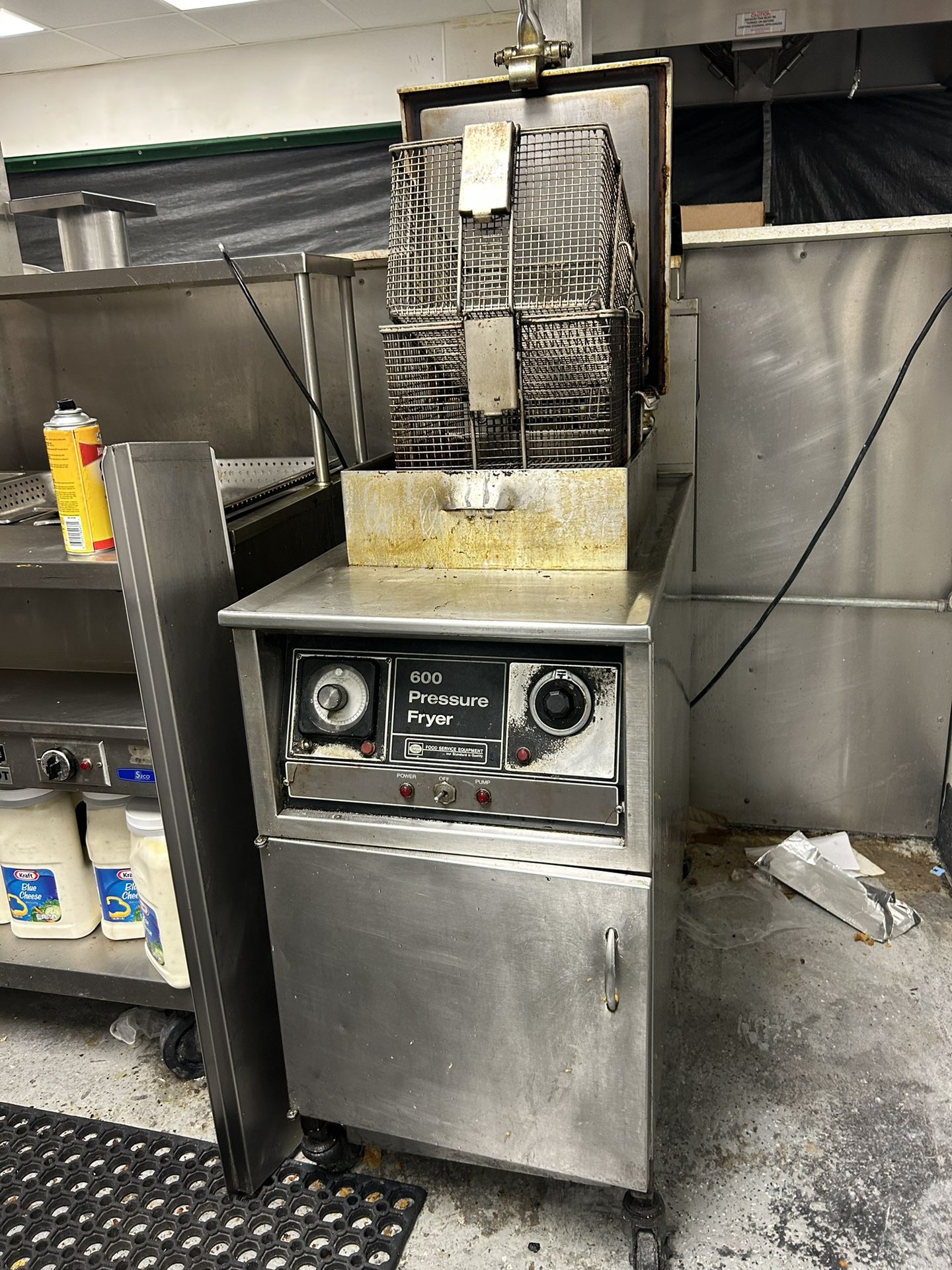 Henny Penny Gas Pressure Fryer/broaster