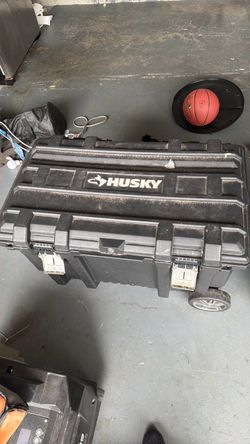 Husky Rolling Tool Box