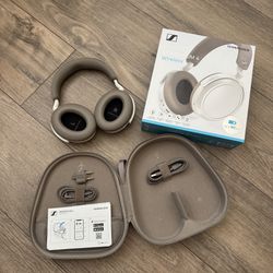 Sennheiser Momentum 4 Wireless Headphones - Complete Set