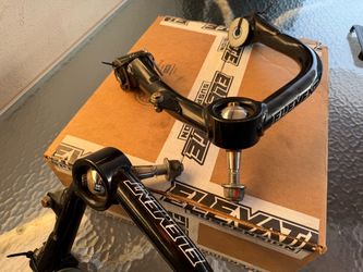 Element upper control arms