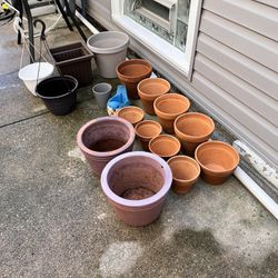 17 Used Planting Pots