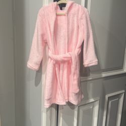 9 Plush Robes 4T
