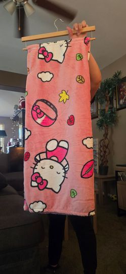 Hello Kitty Pink Fleece Throw Blanket