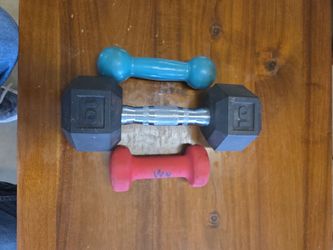 ​✨ Assorted Dumbbell Set (10 lb Hex & Two Light Weights) ✨