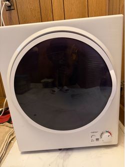 Portable Costway and Black and Decker washer and dryer - $200 ‹image 3 of 4