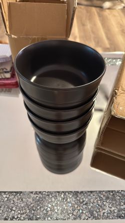 Bowls and plate set