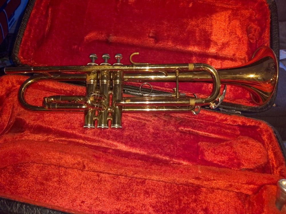 KING CLEVELAND 600 STUDENT TRUMPET