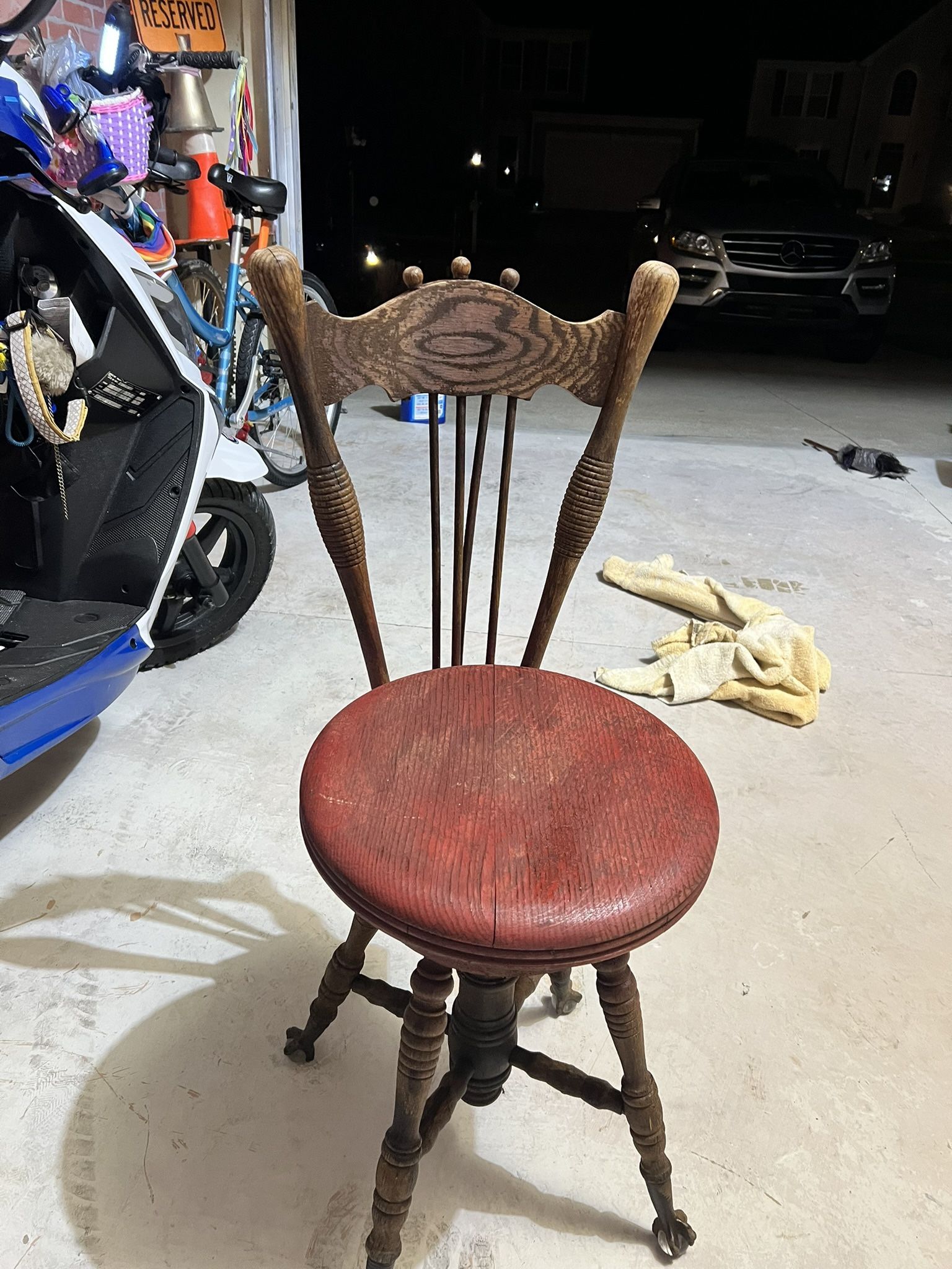 Antique Piano Chair