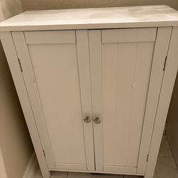 Storage cabinet
