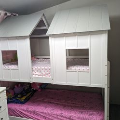 Bunk Bed 
