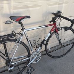 Fuji Club-Le Road bike
