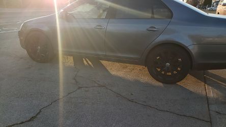 VOLKSWAGON JETTA 2.5 MANUAL RUNS LIKE A CHAMP