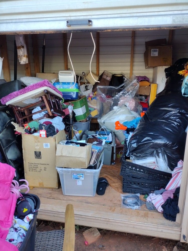 Building Full Of Stuff