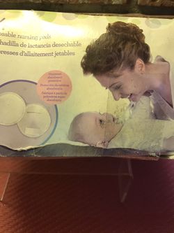 Babies R us 74 disposable nursing pads! See photos for details!