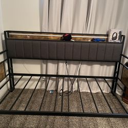 twin size bed/trundle 