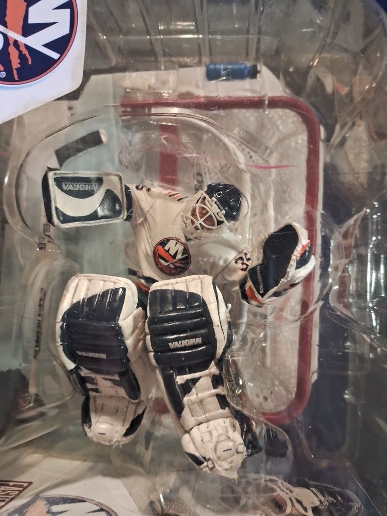 2002 Outif Stock. Chris Osgood New York Islanders McFarland Acton FIGURE