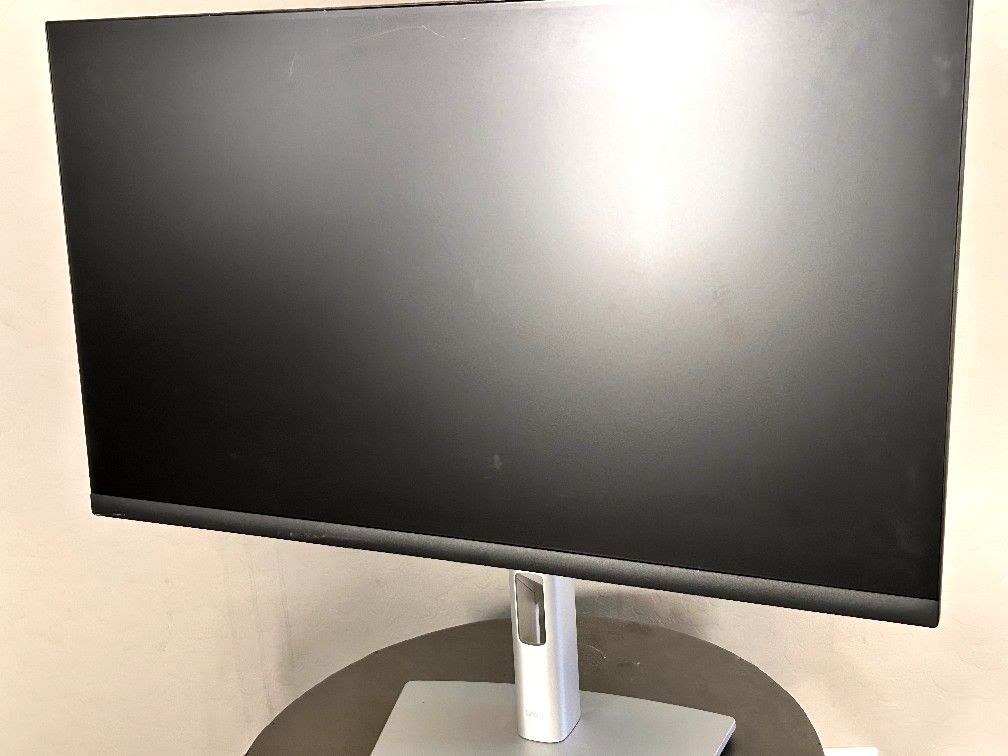 Dell P2422HE Monitor